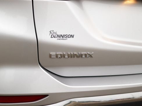 Used 2018 Chevrolet Equinox LT FWD image 30