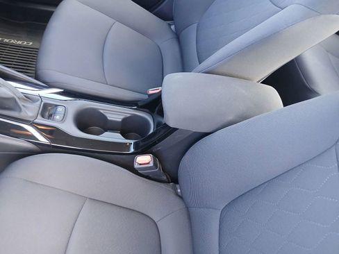 Used 2020 Toyota Corolla LE FWD image 8