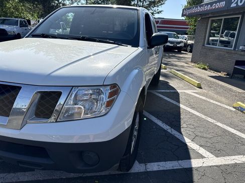 Used 2019 Nissan Frontier SV RWD image 13