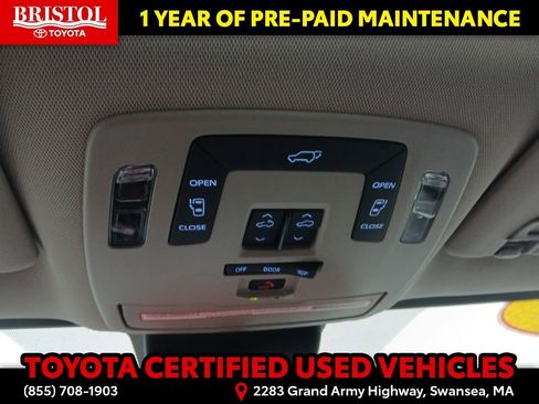 Certified 2023 Toyota Sienna XLE image 28