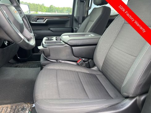 Used 2024 Chevrolet Silverado 1500 LT image 14
