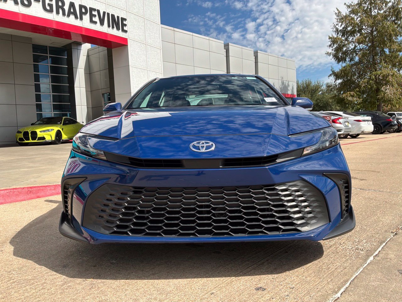 Used 2026 Toyota Camry SE FWD image 3