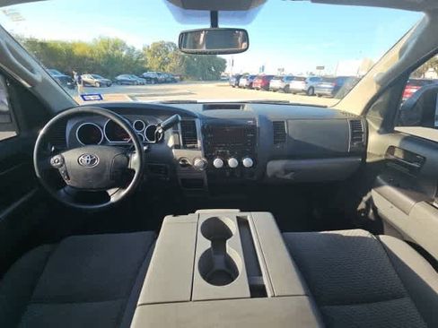 Used 2012 Toyota Tundra 4x4 CrewMax image 21