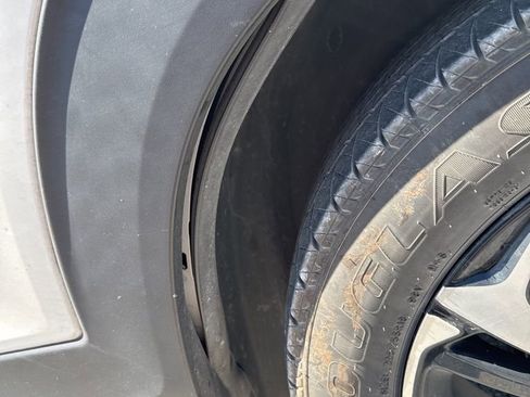 Used 2023 Chevrolet TrailBlazer RS w/ Sun and Liftgate Package FWD image 12