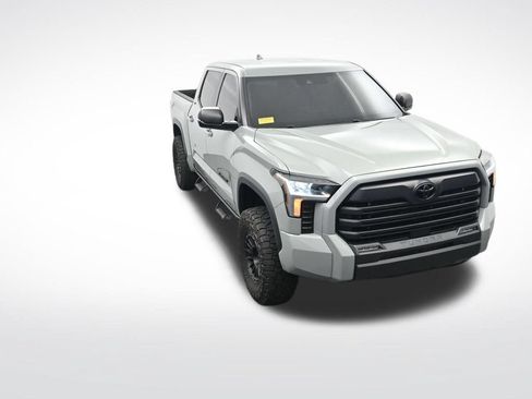 Used 2024 Toyota Tundra SR5 w/ SR5 Premium Package AWD/4WD image 21
