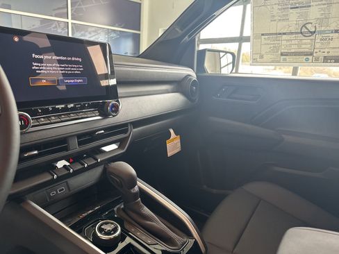 New 2026 Chevrolet Colorado Trail Boss AWD/4WD image 22