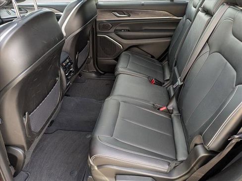 Used 2023 Jeep Grand Cherokee L Overland w/ Luxury Tech Group IV image 20