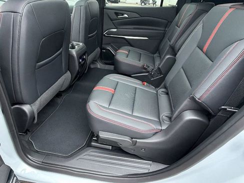 New 2026 Chevrolet Traverse RS image 18