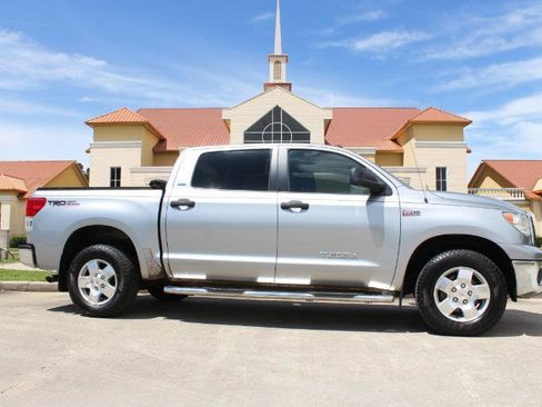 Used 2012 Toyota Tundra 4x4 CrewMax w/ TRD Off-Road Pkg image 3