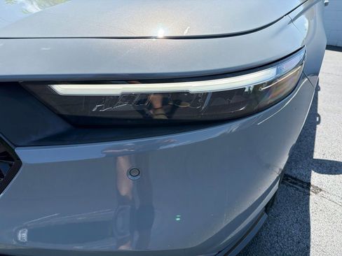 Used 2024 Honda Accord EX-L image 9