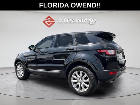 Used 2019 Land Rover Range Rover Evoque SE AWD/4WD image 4