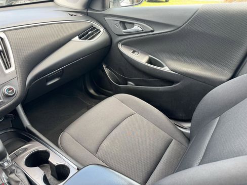 Used 2022 Chevrolet Malibu LS w/ Driver Confidence Package image 16