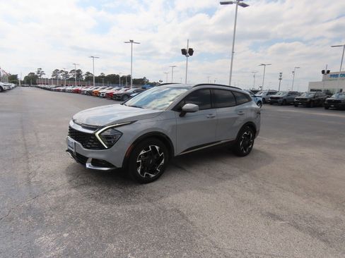 Used 2023 Kia Sportage SX FWD image 2