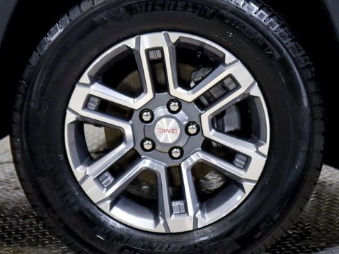 Used 2025 GMC Terrain Elevation AWD/4WD image 14