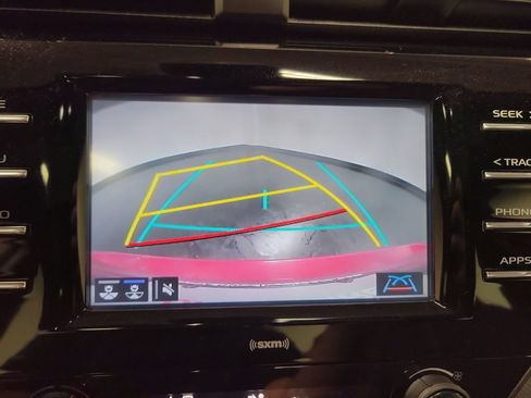 Used 2020 Toyota Camry SE w/ Convenience Package FWD image 20