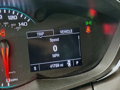 Used 2020 Chevrolet Trax LT w/ Driver Confidence Package image 19