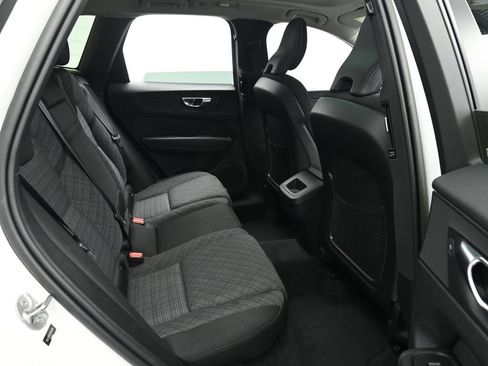 Used 2023 Volvo XC60 B5 Core AWD/4WD image 21