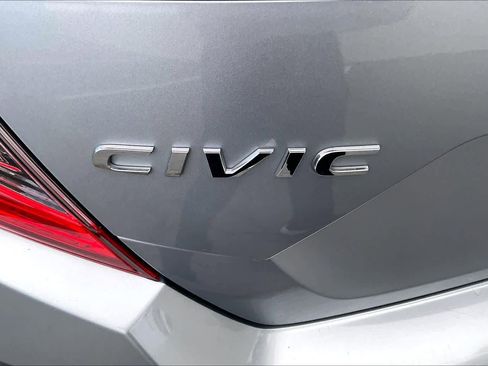 Used 2018 Honda Civic EX-L image 11