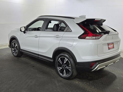 Used 2023 Mitsubishi Eclipse Cross SE image 5