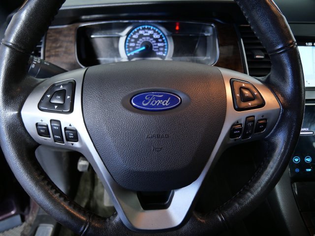 Used 2018 Ford Taurus Limited AWD/4WD image 22