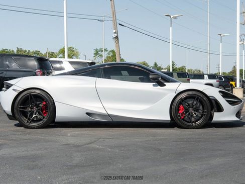 Used 2018 McLaren 720S Luxury image 9