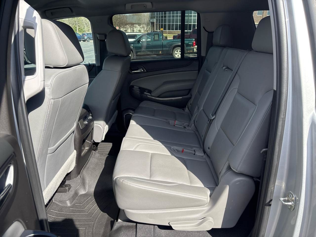 Used 2019 Chevrolet Suburban LT AWD/4WD image 25