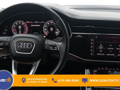 Used 2019 Audi Q8 Prestige w/ Luxury Package AWD/4WD image 5