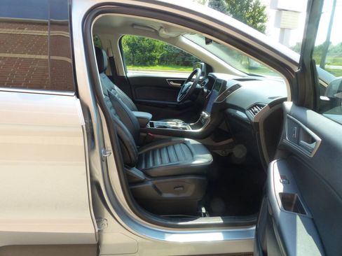 Used 2024 Ford Edge SEL AWD/4WD image 43
