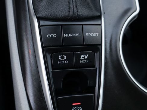 Used 2023 Toyota Camry LE image 37