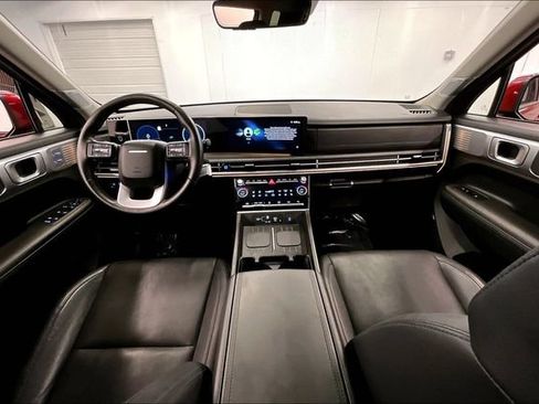 Used 2025 Hyundai Santa Fe Limited FWD image 17