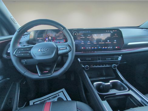 New 2026 Chevrolet Traverse RS image 9