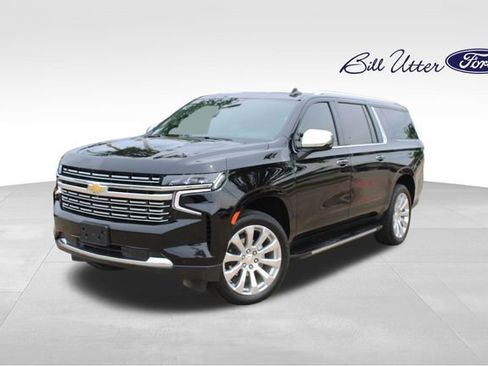Used 2024 Chevrolet Suburban Premier w/ Premium Package AWD/4WD image 1