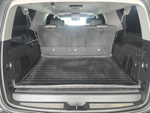 Used 2015 Chevrolet Suburban LTZ image 28