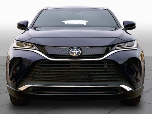 Used 2022 Toyota Venza XLE AWD/4WD image 4