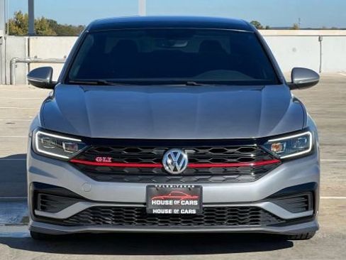 Used 2019 Volkswagen Jetta GLI Autobahn image 4