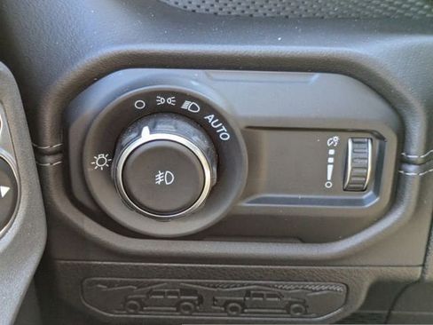 New 2025 Jeep Wrangler Unlimited Rubicon w/ Convenience Group image 24