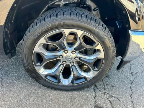 Used 2021 RAM 1500 Limited AWD/4WD image 13