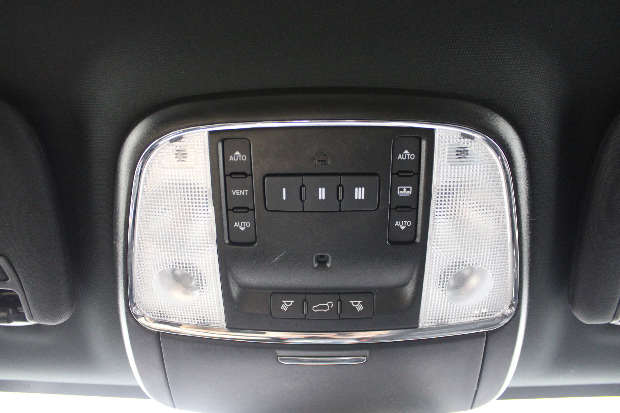 Used 2021 Jeep Grand Cherokee Limited w/ Luxury Group II AWD/4WD image 34