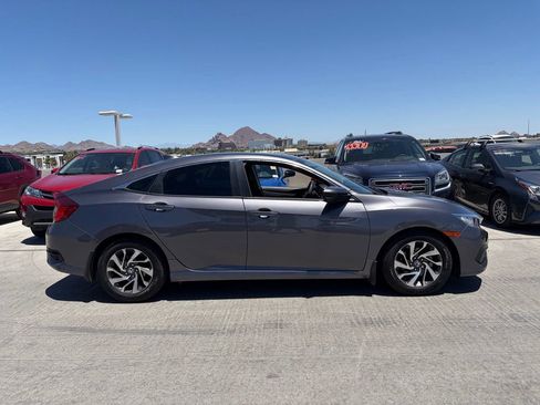 Used 2017 Honda Civic EX image 3