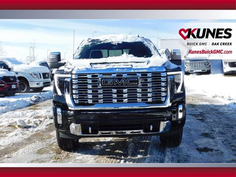 New 2026 GMC Sierra 2500 Denali w/ Denali Reserve Package image 10