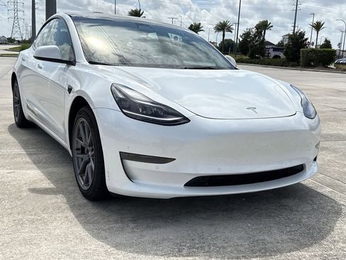 Used 2022 Tesla Model 3 Base image 12