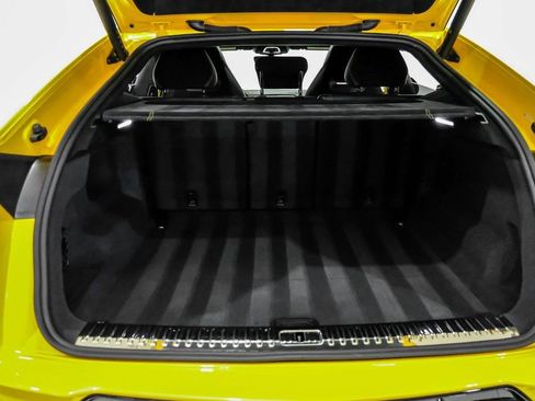 Used 2024 Lamborghini Urus Performante AWD/4WD image 65