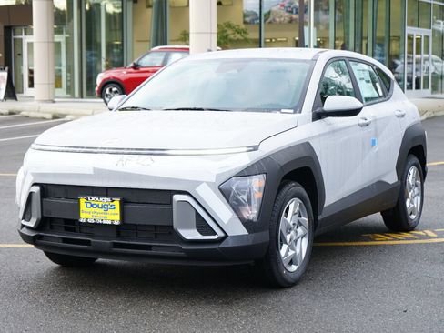 Used 2026 Hyundai Kona SE FWD image 1