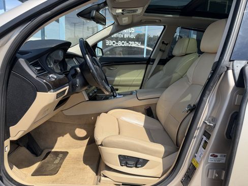 Used 2012 BMW 550i Gran Turismo xDrive w/ Driver Assistance Pkg AWD/4WD image 11