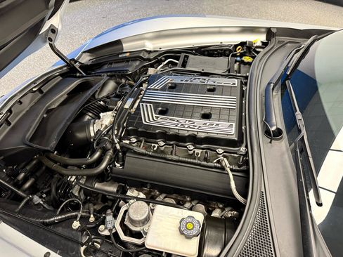 Used 2017 Chevrolet Corvette Z06 w/ Z07 Performance Package image 25