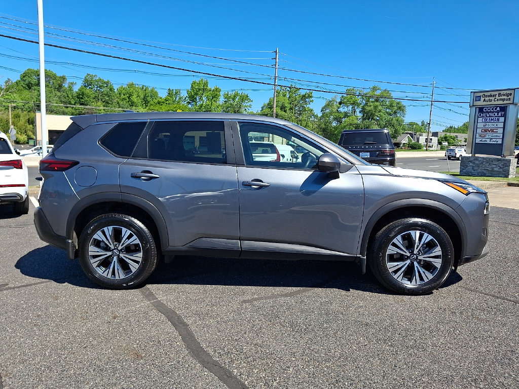 Used 2023 Nissan Rogue SV AWD/4WD image 10