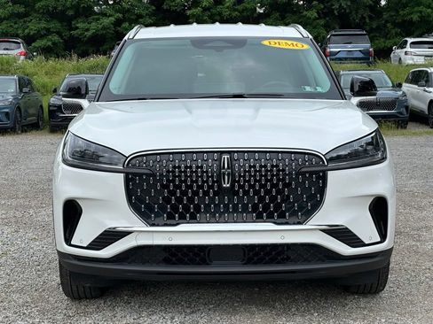 New 2026 Lincoln Aviator AWD image 30