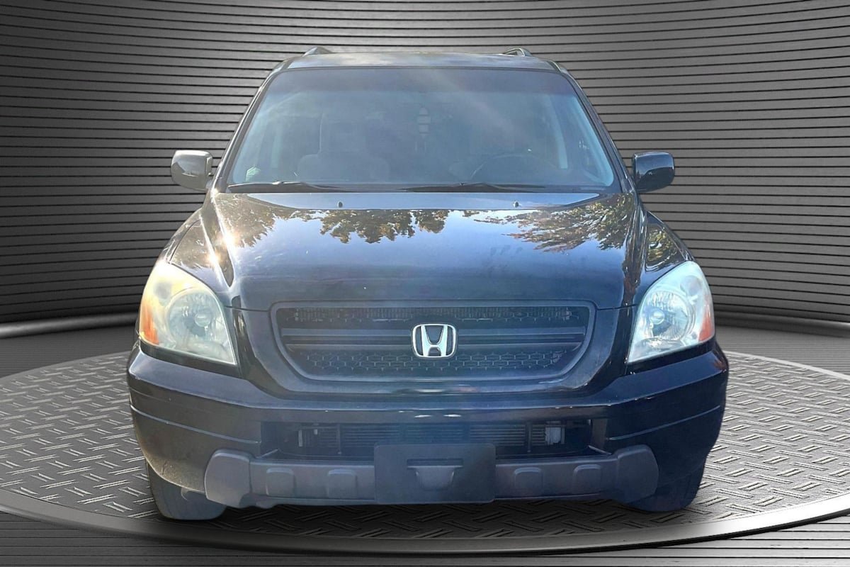 Used 2004 Honda Pilot EX image 2