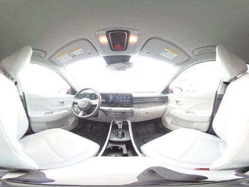 Used 2025 Hyundai Kona SEL image 38