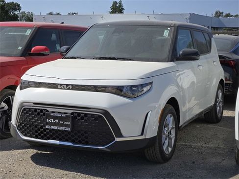 New 2025 Kia Soul S image 3